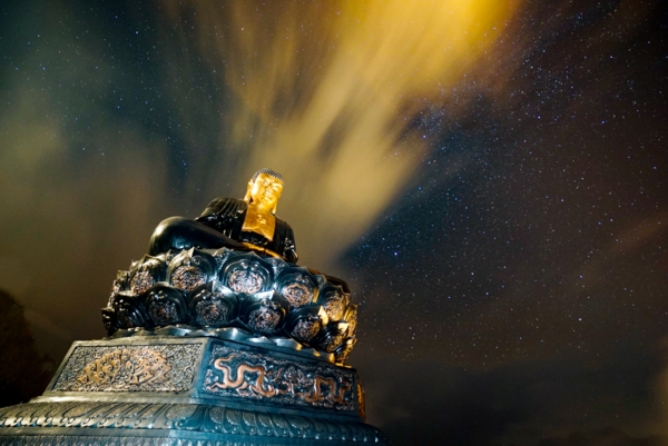 Tin Phật A Di Đà có phải tà kiến?